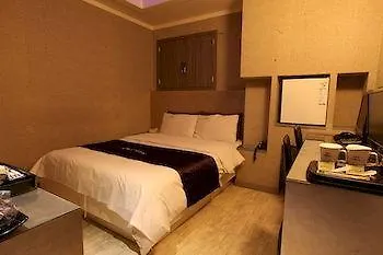 Mare Otel Seul